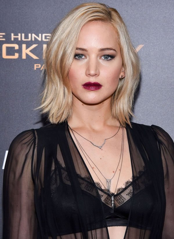 Jennifer Lawrence lipstick