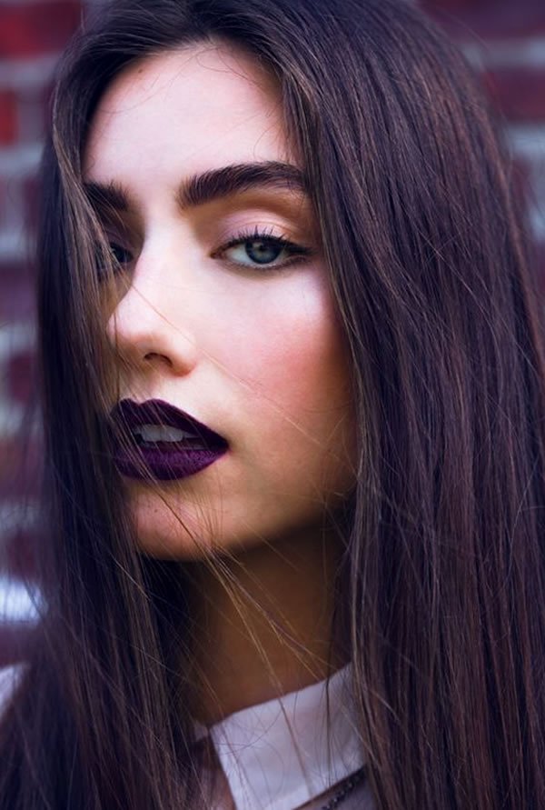 purple lipstick